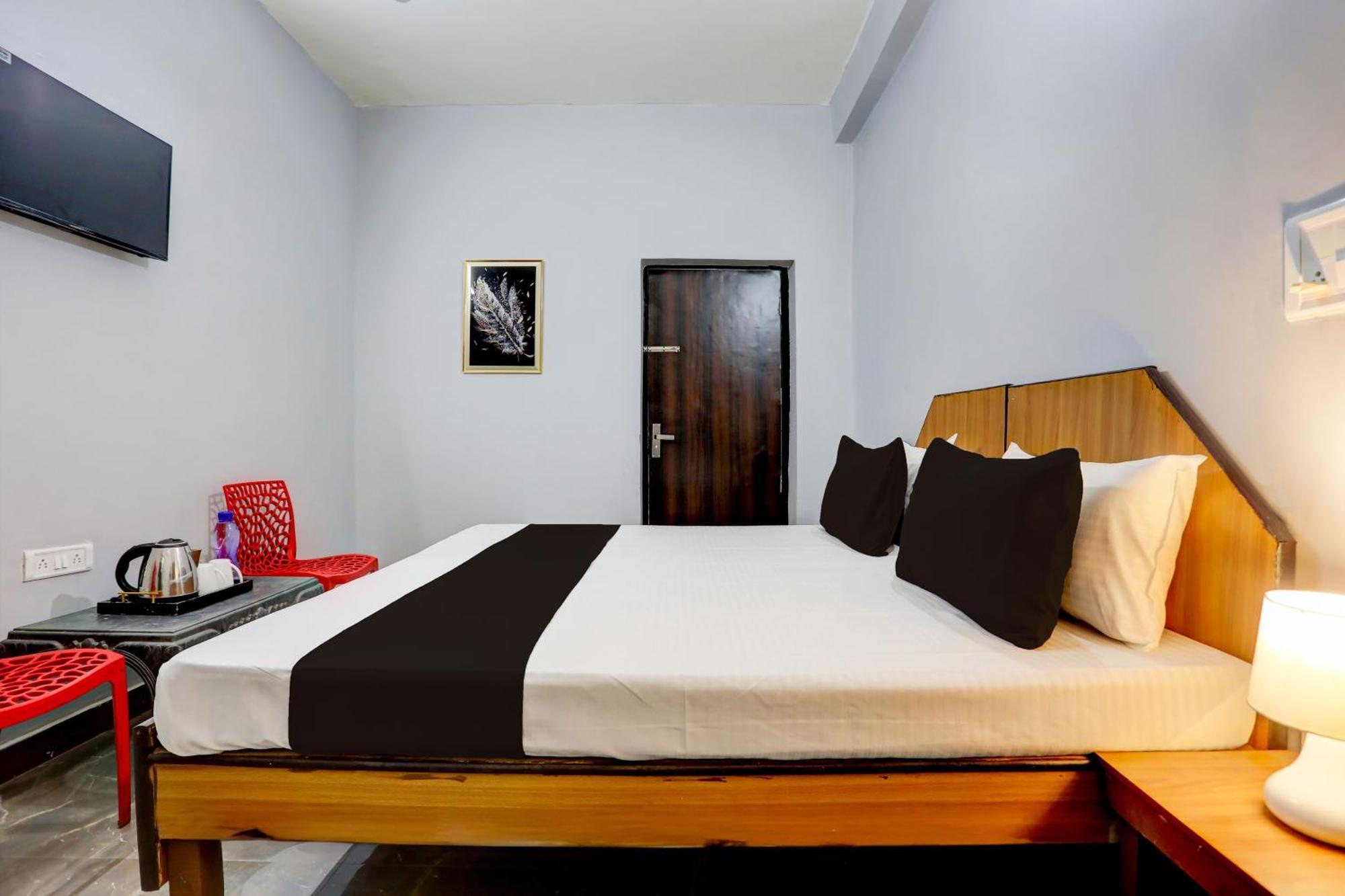 Super Hotel Live View Indraprastha Zewnętrze zdjęcie
